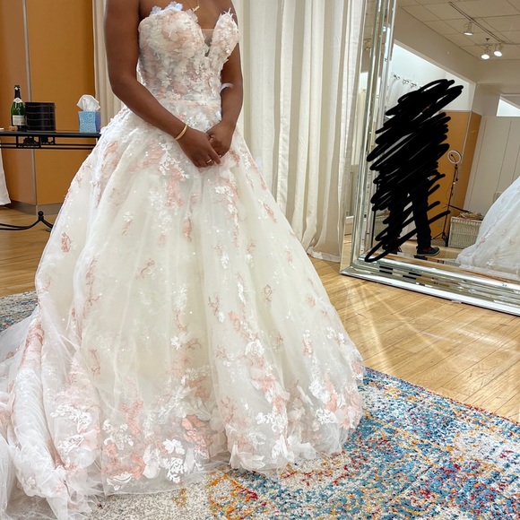 Dazzling Wedding Ball Gown - Sophia Tolli - Picture 6 of 9